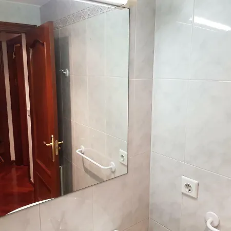 Apartamento Con Garaje Διαμέρισμα *