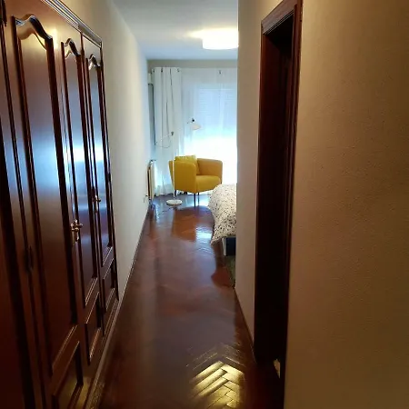 Apartamento Con Garaje Διαμέρισμα Βίγκο